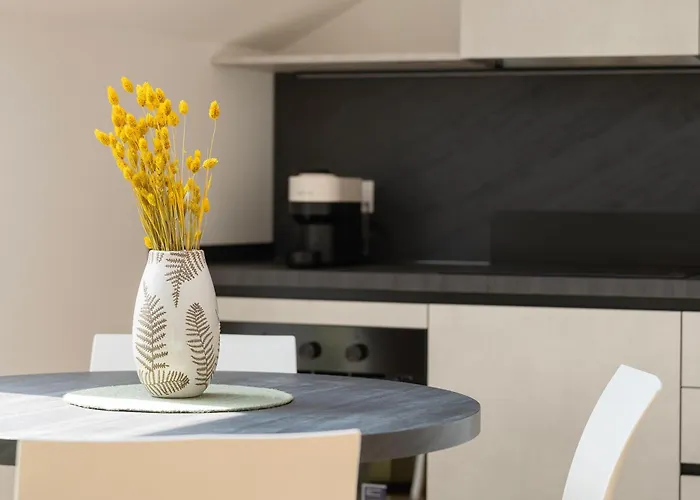 Santa Tecla Living Corti Di Bayres2 Appartement Milaan