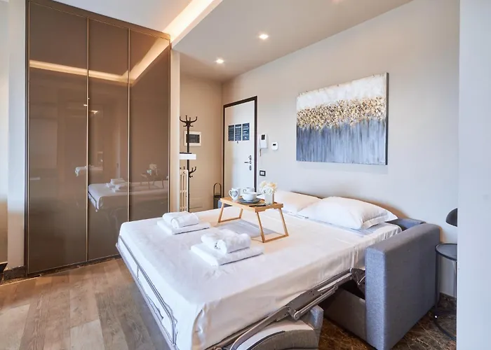 Easylife - Monolocale Con Balcone In Porta Venezia