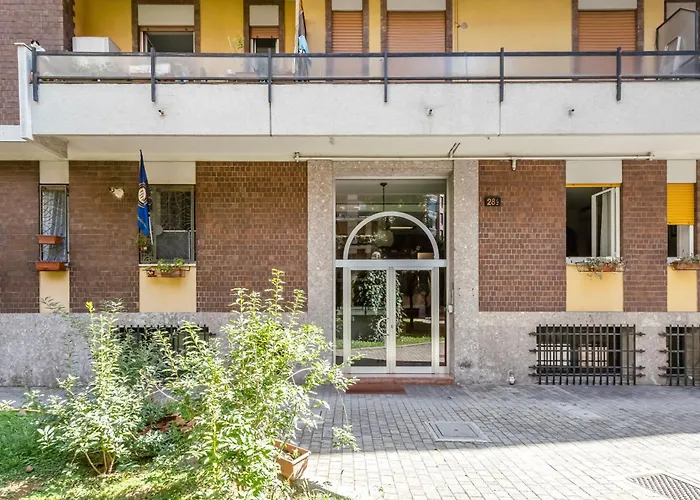 Appartamento Guesthost - Forlanini M4 Modern With Balconies *