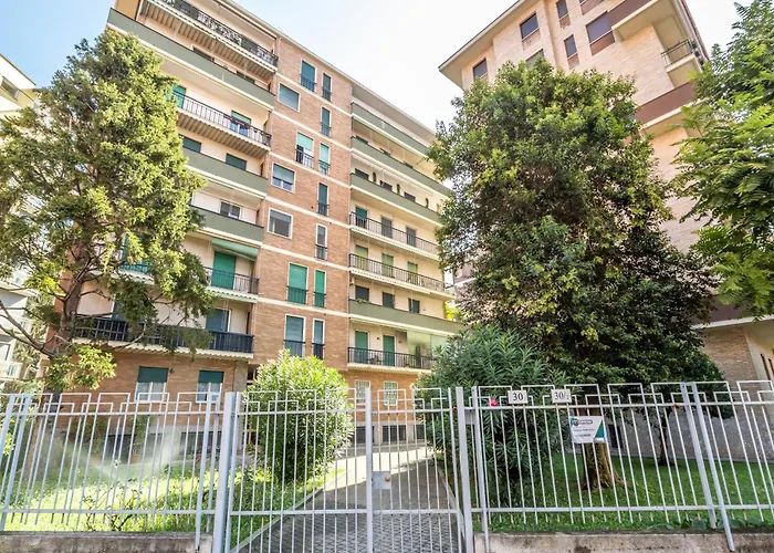Guesthost - Forlanini M4 Modern With Balconies Apartament Mediolan