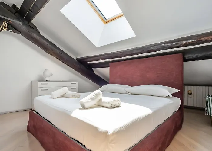 Bright Garibaldi & Moscova * Mailand