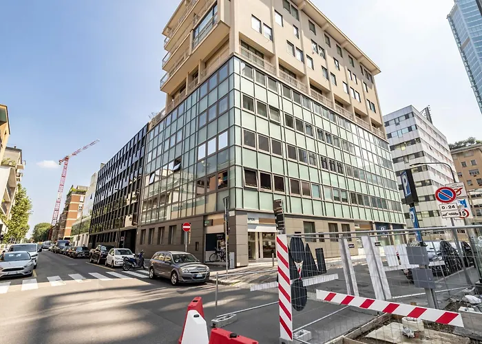 Guesthost - Charming 230m From Isola M5 * Milano