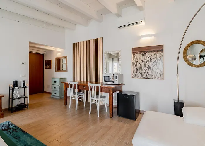 Guesthost - Porto Di Mare Bilo & Mono アパート ミラノ