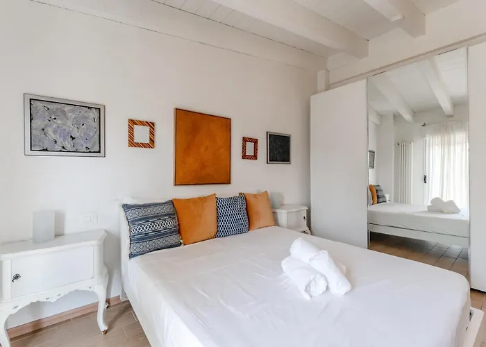 Guesthost - Porto Di Mare Bilo & Mono Apartmán Milán