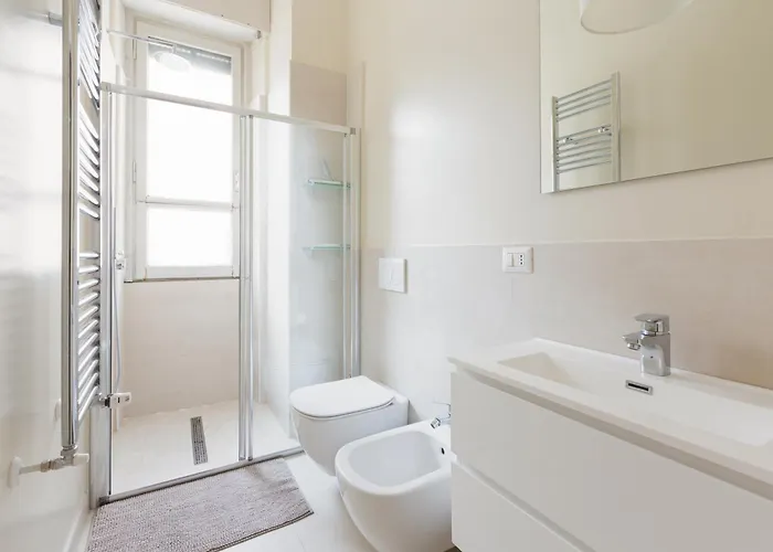 Guesthost - Porta Ticinese - Modern Appartamento Milano