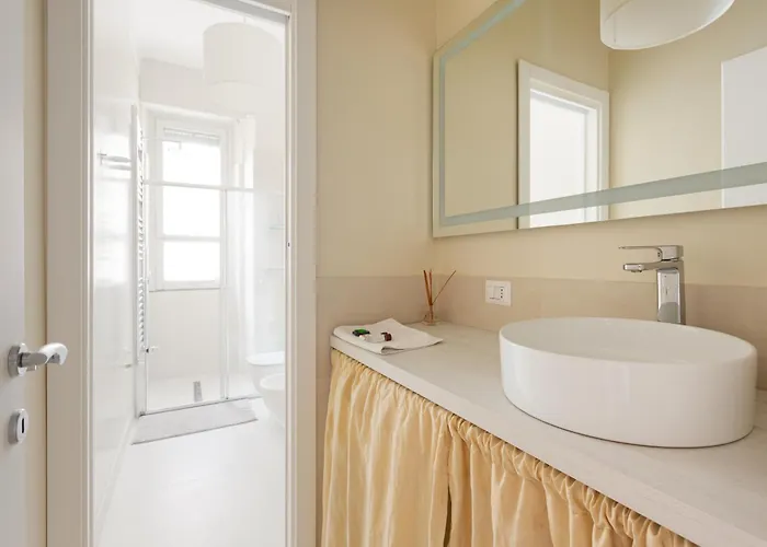 Guesthost - Porta Ticinese - Modern * Milano