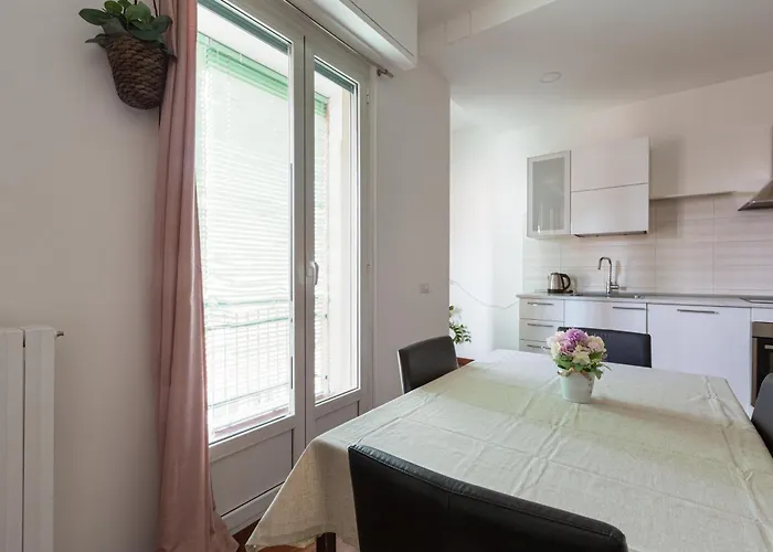 Guesthost - Lorenteggio Gelsomini Cozy * ミラノ