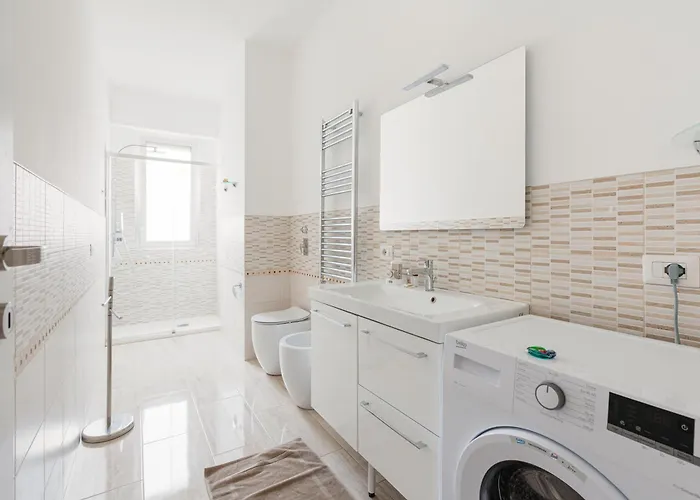 Guesthost - Lorenteggio Gelsomini Cozy アパート