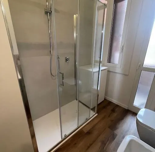 Lula - Zara M3-m5 Milaan