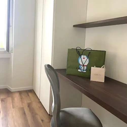 Lula - Zara M3-m5 * Milaan