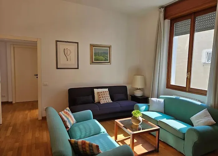 Corso Genova Urban Living In *