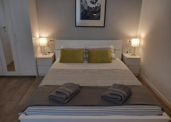 Hostmate - - Insubria 公寓