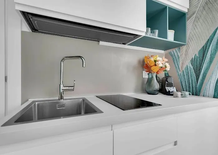 Daire House In Fashion - Flat Near Navigli, Tortona & Duomo Area Milano