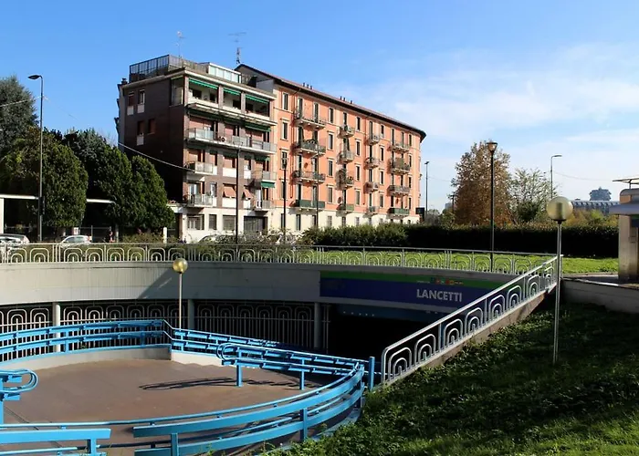 Bed & Breakfast Real Estate Dream 4*