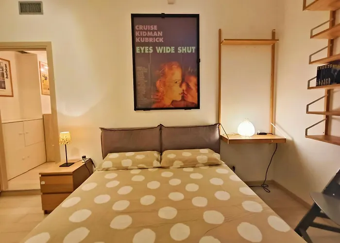 Yr - Isola Апартаменты Милан