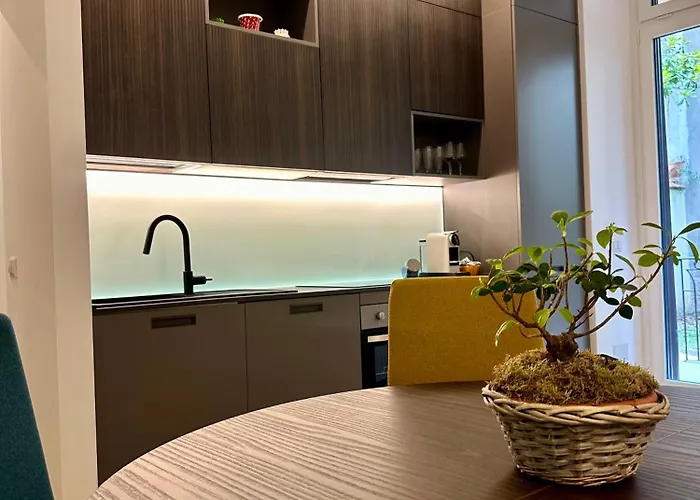 Lr Deluxe - Porta Venezia - Bilocale Con Giardino Privato