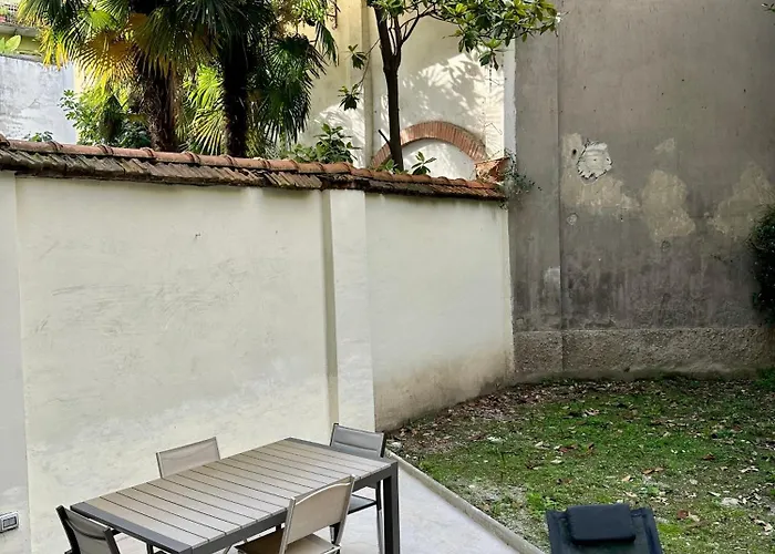 Lr Deluxe - Porta Venezia - Bilocale Con Giardino Privato