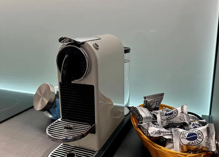 Apartament Lr Deluxe - Porta Venezia - Bilocale Con Giardino Privato *