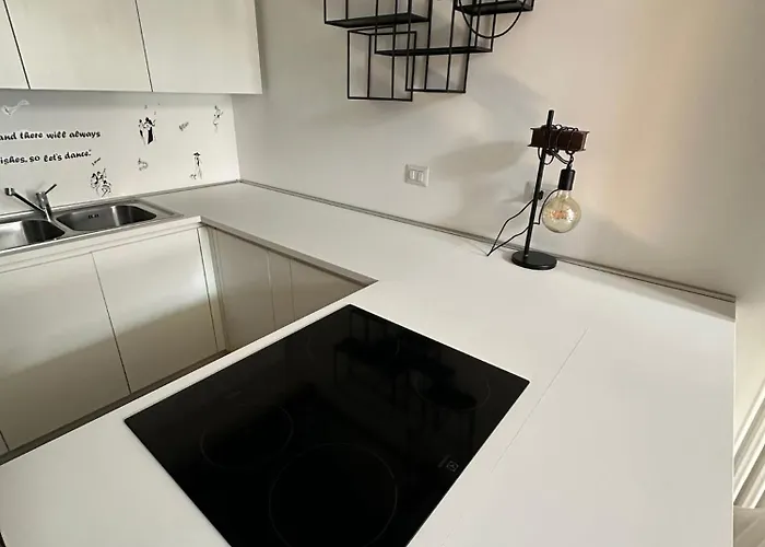 Loreto Blue House Di Design Vicino Metro 公寓 *