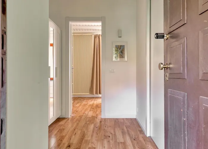 Niccolini Sarpi Food&design Modern In Chinatown Appartement *