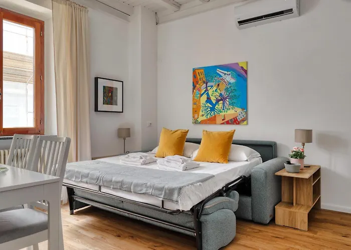 Niccolini Sarpi Food&design Modern In Chinatown Appartement