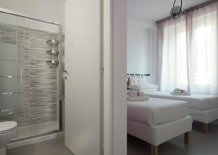 Santa Maria Square View - Family