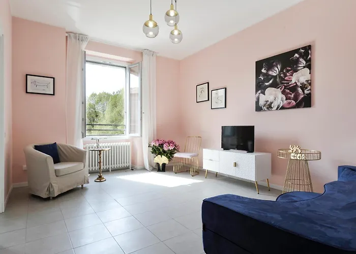 Santa Maria Square View - Family