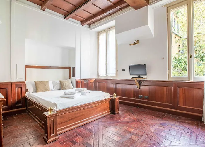 Exclusive 4 Bedrooms Near Duomo
