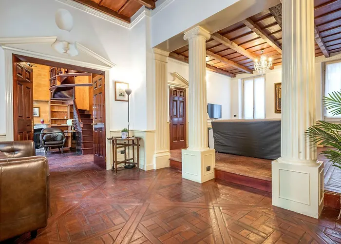 Exclusive 4 Bedrooms Near Duomo *