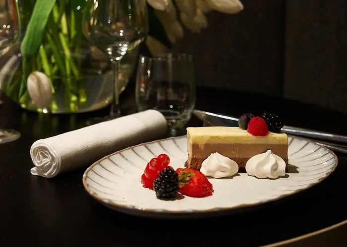 فندق Atahotel Quark 4*