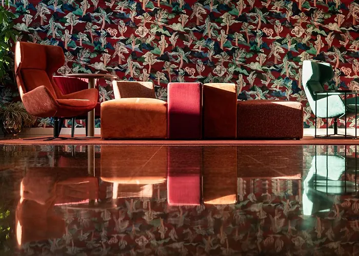 Atahotel Quark فندق