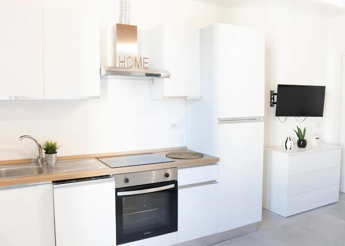 Mo92 Loreto- Duomo Bright