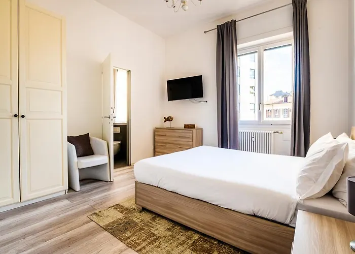 아파트 Exclusive 3 Bedrooms Near Duomo *