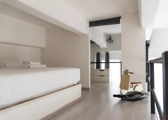 Youhosty - Porta Romana Dx