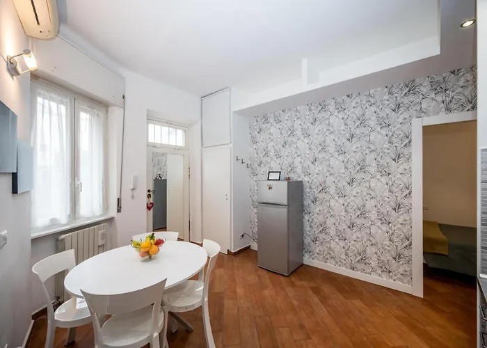 アパート Bilocale 1br Affori - 15min Duomo ミラノ