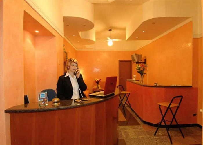Valley Hotel *