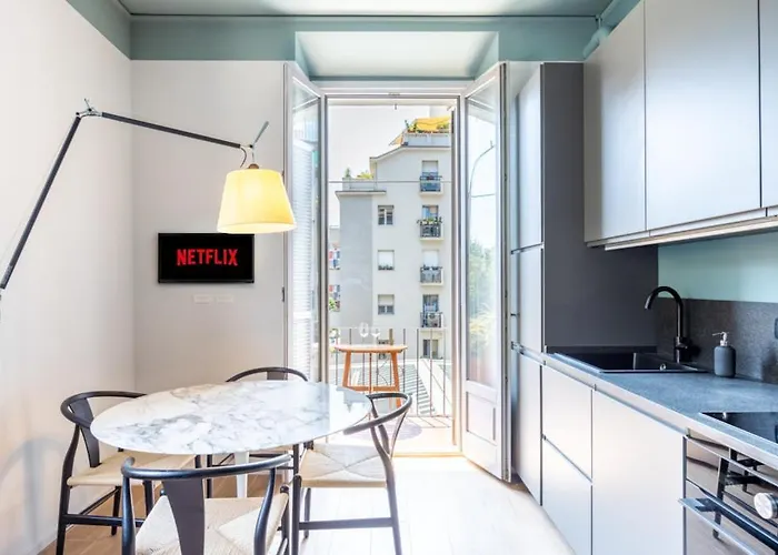 Life-duomo, Design With Terrace Apartmán