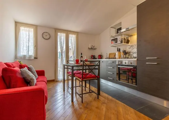 Daire Unique & Strategic Flat, 50m From M4 Station *