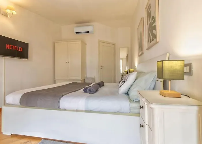 Unique & Strategic Flat, 50m From M4 Station * Milán