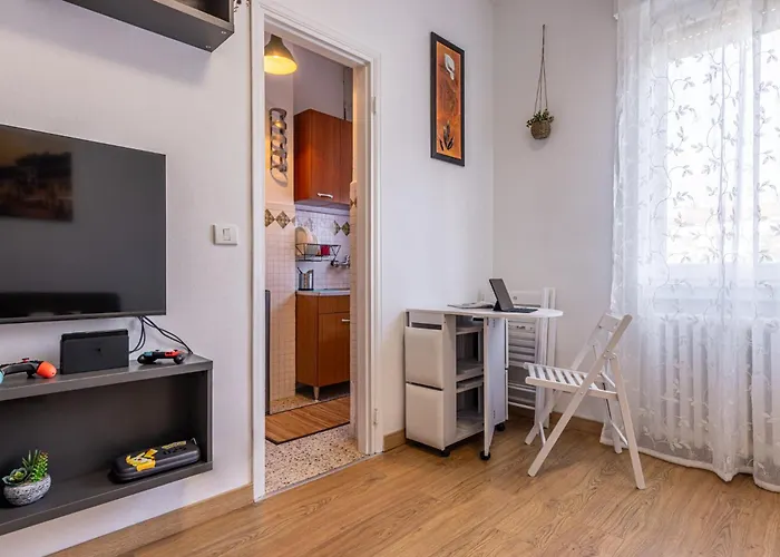 Duomo - San Siro House Con Netflix, Wi-fi Lägenhet Milano