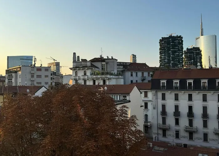 Attico Con Balcone In Centro A Isola *