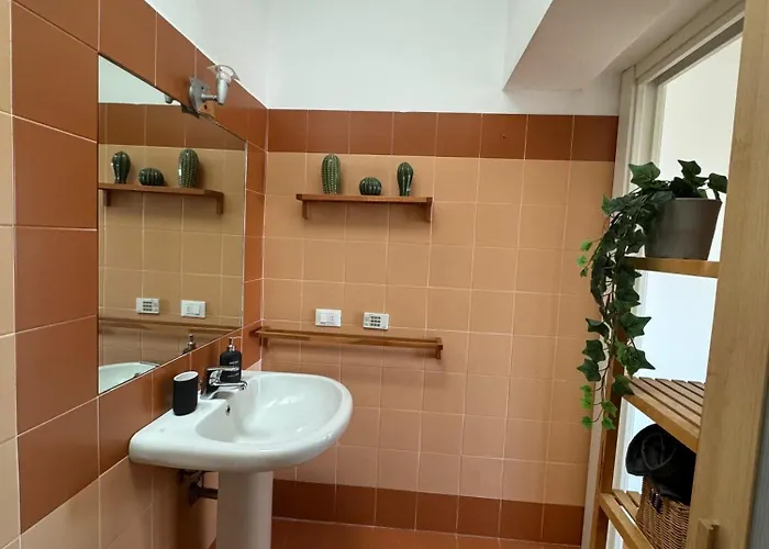 Isola- Attico Con Balcone Milano