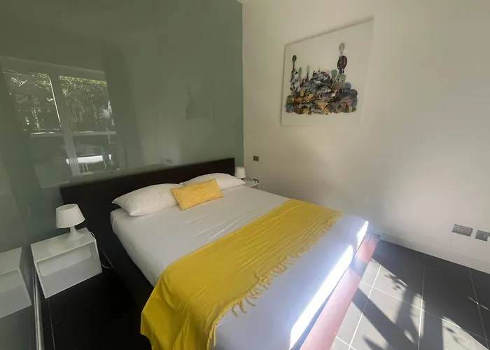 Private Garden Apartment, Navigli, 24h Security Appartement *