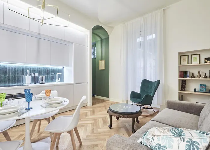 Apartment Easylife - - Brisa 15 - Duomo *