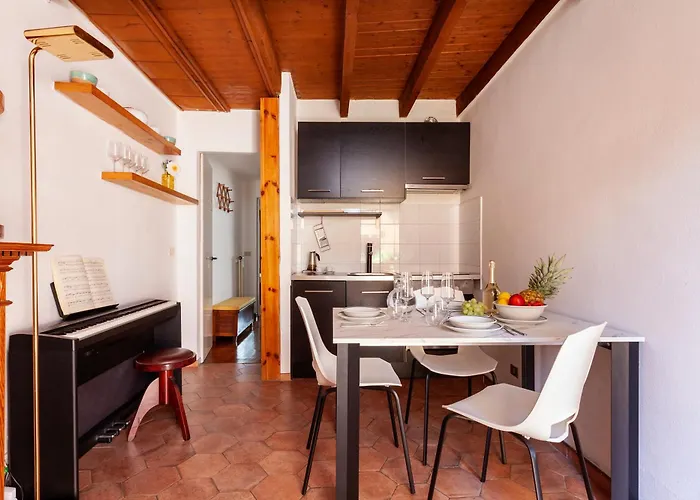 Via Torino Apartman *