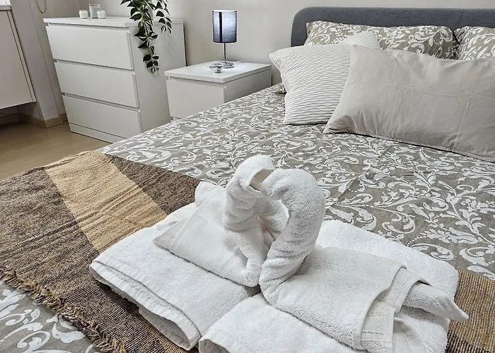 Apartment Family Apartment, Duomo 12 Min Walk, 5 Guests, Near Covered Parking Mailand