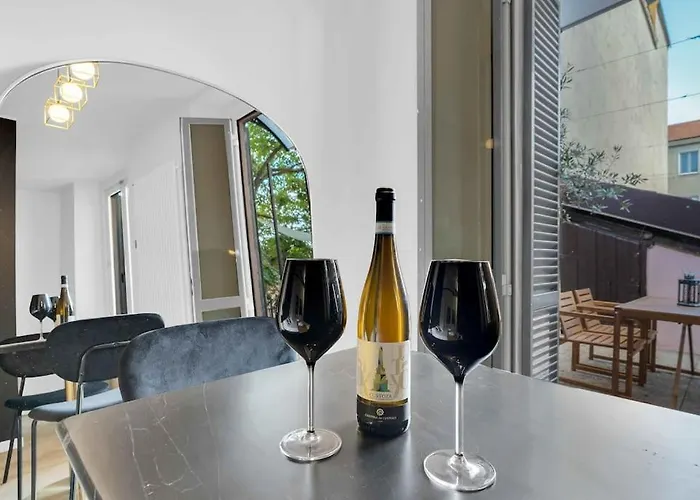 Casa Nanda - Flat Near Navigli And Tortona Area Lejlighed