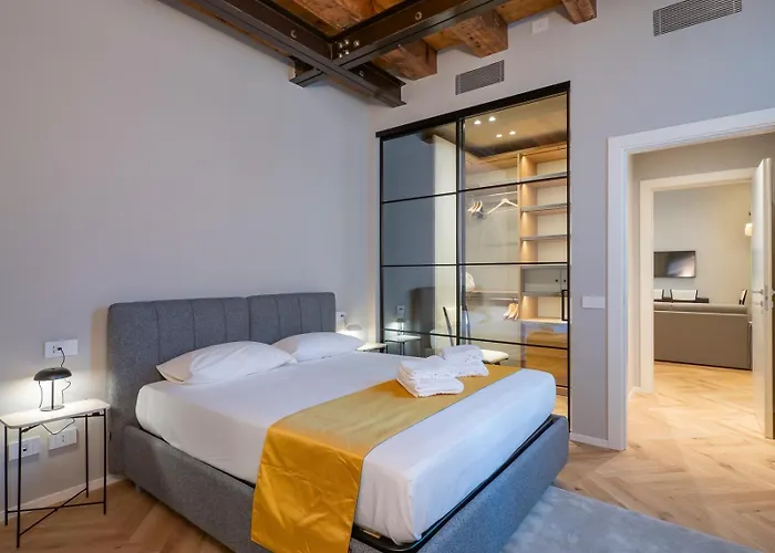 Xenia - Modern In Sant'ambrogio Apartman *