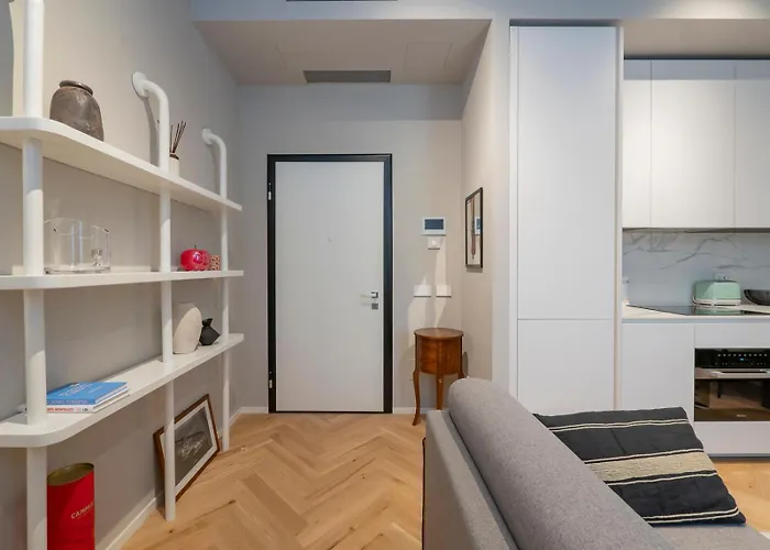 Xenia - Modern In Sant'ambrogio Apartman