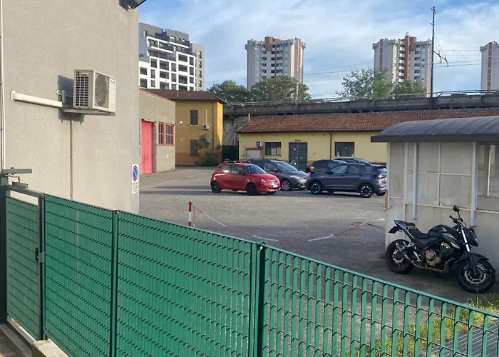 Yea - Your Exclusive Loft Next To Station * Milano